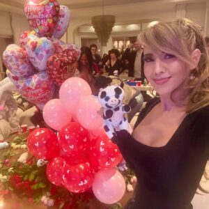 Leila Ciancaglini Instagram - “My Valentine's Weekend”  Thank you for the invite @jymsupps @iamjamiefoxx 
3 unforgettable days with AMAZING friends!
Laughter, love, and making memories!

#ValentinesWeekend #jamiefoxx #love #friends #amigos #FriendshipGoals #LoveIsInTheAir"