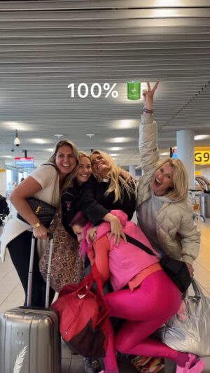 Leontine Borsato Instagram - Here we go again!!! ✈️❤️☀️🇱🇰