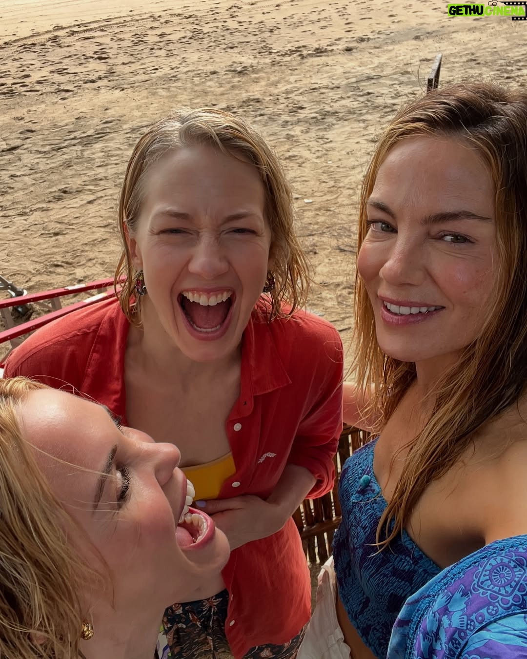 Leslie Bibb - 26.5K Likes - half way through...
another round of
@thewhitelotus #bts...
enjoy episode four and a look
at our time in the land of a thousand smiles...
🪷 @streamonmax @hbo