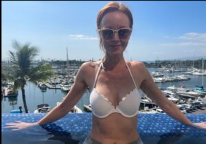Lindy Booth Instagram - thank you, Hawaii for not being a terrible place to work.