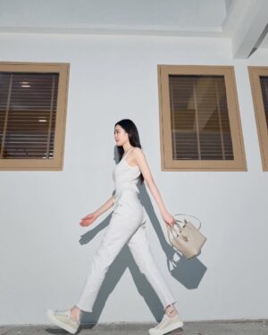 LingLing Sirilak Kwong Instagram - Own it 👆🏻

@Dior
 #DiorCruise 
#DiorToujours
