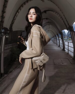 LingLing Sirilak Kwong Instagram - Honored to attend my first time in Paris with @Dior stay tuned 
#DiorAW25