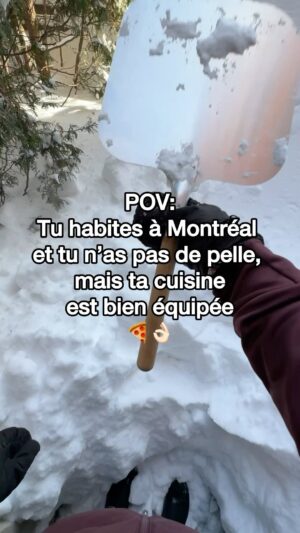 Loounie Instagram - J’ai filmé ça samedi. Évidemment, j’ai dû ressortir ma pelle à pizza ce matin. 🥲🍕

Bon lundi enseveli! ☃️

#loouniecuisine #montreal #tempête