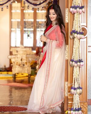 Loveleen Kaur Sasan Instagram - ✨💫