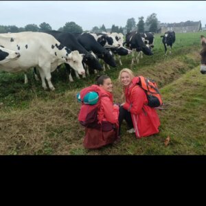 Lucie Lucas Instagram - Demain Lundi 24 Février sur TF1 à 21h10... on retrouve Clem et sa tribu pour une rando épique à travers des paysages bretons tous plus beaux les uns que les autres... pas besoin d'avoir vu les épisodes précédents pour regarder ces 2 épisodes drôles et émouvants... si tu veux te faire du bien demain soir ? c'est Clem qu'il faut regarder 🥰
✨️

@carolerichertofficiel @elina.solomon_officiel @solene_hebert_officiel @thomas_chomel @agustingaliana @jean.dell @gamelonlaurent @bernardyerles
Réalisation @loumagnan
@merlinproductions_  @mediawan.officiel @tf1