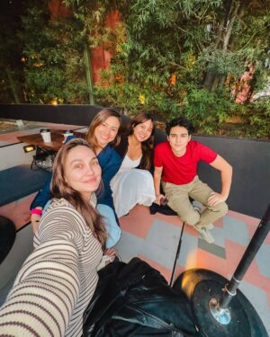 Luna Maya Instagram - Good times, smiles all around😊🏙️