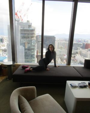 Luna Maya Instagram - Embracing the warmth of December in pure luxury at The Ritz-Carlton Fukuoka. A perfect blend of relaxation, impeccable service, and breathtaking views—winter never felt this cozy. #RitzCarltonFukuoka #LuxuryGetaway #DecemberVibes 🎄🎄