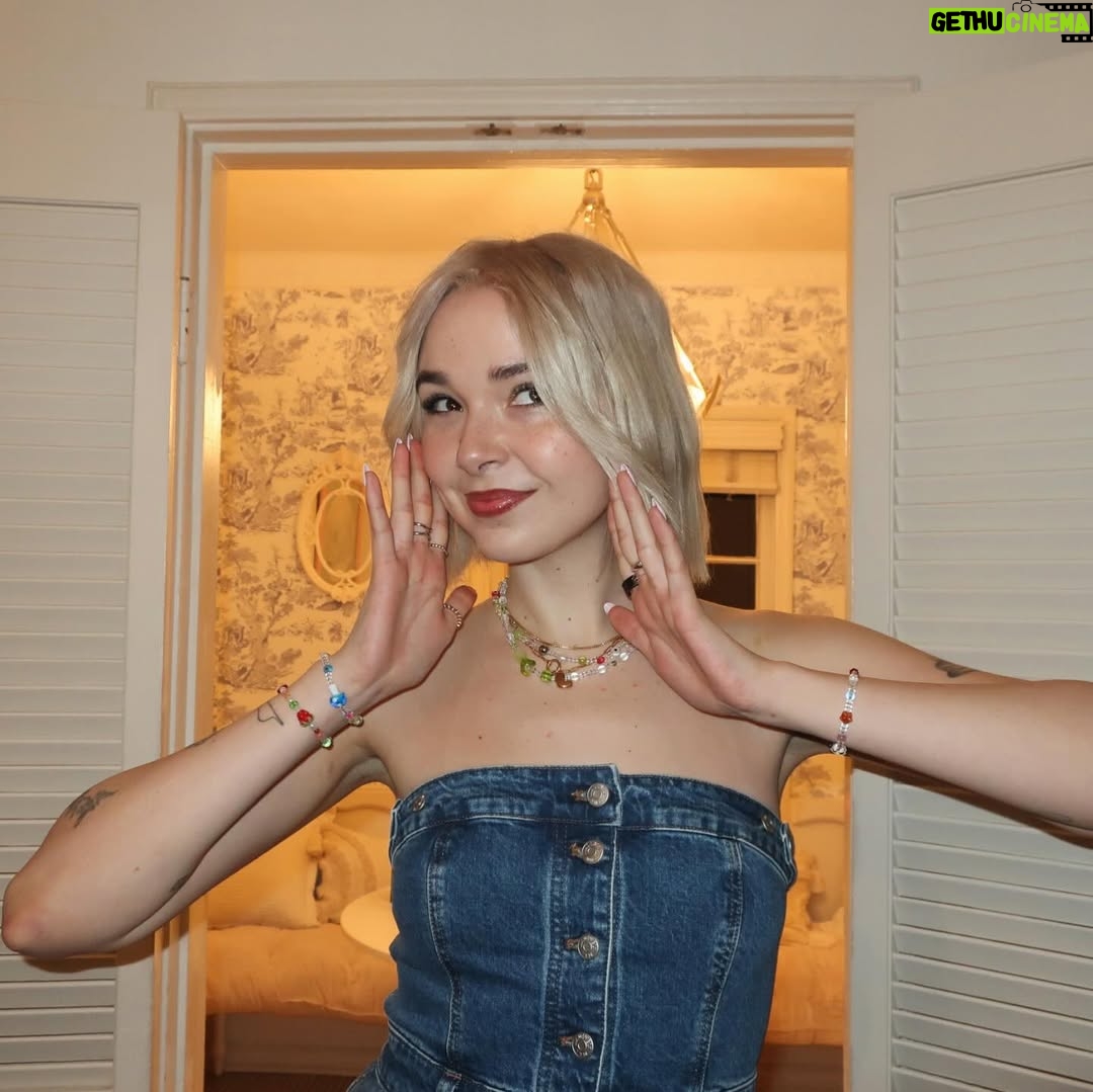 Lydia Night - 23.5K Likes -