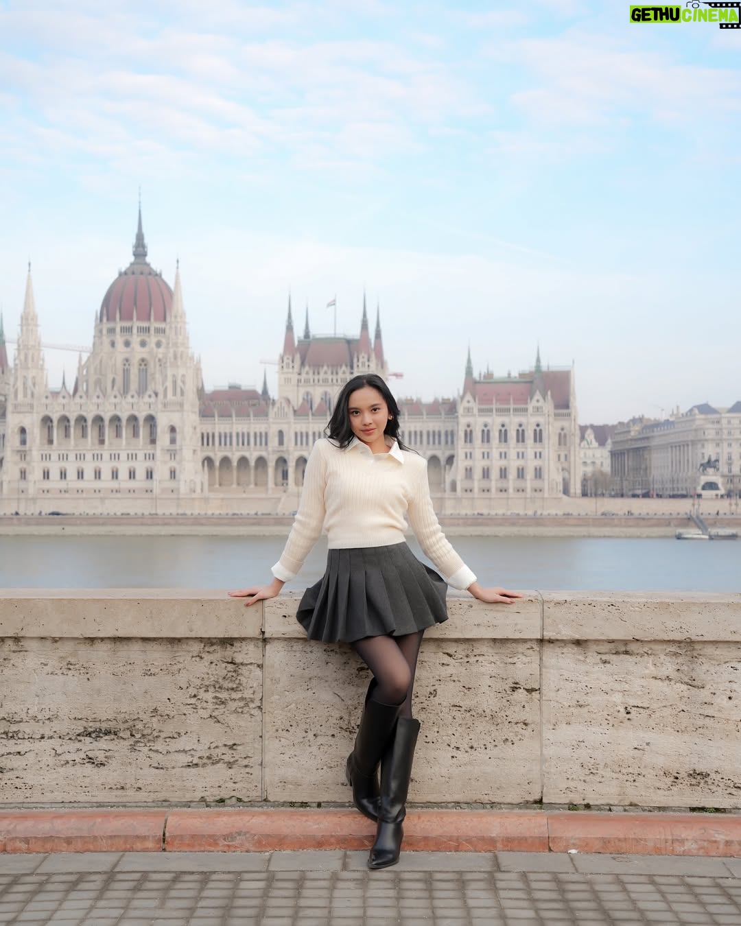 Lyodra - 371.6K Likes - You, me, Budapest.
