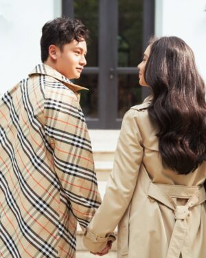 Lyodra Instagram - Two people walking the same roads, at the same pace. Glad it’s you!

#Burberry 

@burberry @winstongomez