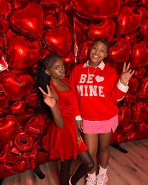 Lyric Hurd Instagram - Throwback to the amazing @glamdollssalonspa Galentine’s Day celebration! 💋💕Big shoutout to @glamdollsspa for helping us feel fabulous! We love you @karenythomas ! Swipe to relive the fun and friendship!