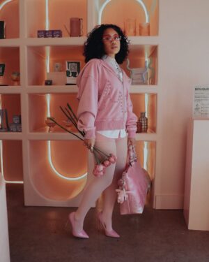 MK xyz Instagram - Valentine’s day is every day. 💗 
[ @lemons.fire 📸: @elyhonkpo ]