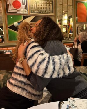 Madeleine Mantock Instagram - 🥰❣️🦞🐷🥂✨