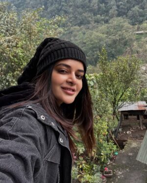 Madhumita Sarcar Instagram - The best part of travelling is not the place we visit — it’s the person I get to explore them with. Here’s to more unforgettable moments. From hidden trails to bustling cities — with you, it feels like home. You bring the world to me ❤️🧿 @debmalyachakravorty ❤️😘