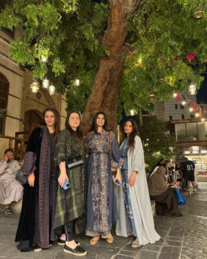 Madiha Iftikhar Instagram - What a beautiful historic street, esthetically done, every corner has its own vibe do visit this place when in Jeddah 

#madihaiftikhar #balad #street #jeddah #saudiarabia #friends #nightout #suhoor #ramdanvibe #summervibes☀️ #ethinic #beauty #travel #traveler #insta #instagood #march2025 #2025 #streetfood #streetfashion #streetlife #streetphotography