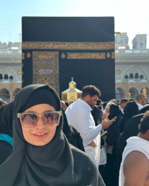 Madiha Iftikhar Instagram - Did second Umrah Allahmdullilah 🕋🕋

#madihaiftikhar #umrah #saudia #ramadan #ramadanvibes #fyp #fypシ゚ #fypage