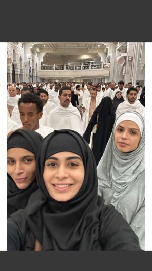 Madiha Iftikhar Instagram - Allahamdullilah did our Umrah on blessed Friday especially in the month of Ramadan that too after 15 years, It gave me goosebumps as I felt nostalgic remembering my father when I last visited Haram I was with my family and this time with friends like family 😘
@zainab_shahidk 
@makeupbyskk #officialskhann 💕
May Allah accept our effort 
#allahhuakbar 

#madihaiftikhar #reel #saudiaarabia #umrah #ramadan #instareel #instagram #tiktok #sadafkhan #alharam #makkah #allah #allpraisetoallah #ramadan #ramadanvibes #pray #fast #fypシ #fyp #fypage