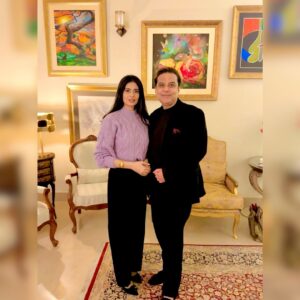 Madiha Iftikhar Instagram - My dearest friend @madihaiftikharofficial #asimyartiwana #friendslikefamily