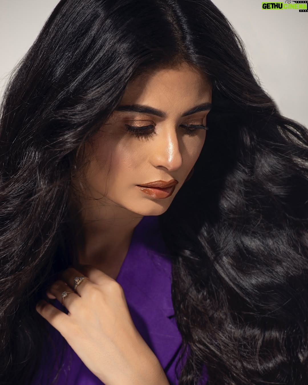 Madiha Iftikhar - 529 Likes - “Purple vibes and winter skies ❄️💜”
@nomilawrence
@hussain.piart
@zubairshah_zs
@ab.lakhani
#madihaiftikhar #shoot #dawnicon #purple #photography #insta #instagood #instalike #instagram #instafashion #fashionstyle #fashion #fashiondesigner #look #lookoftheday #fyp #fypシ #fypage