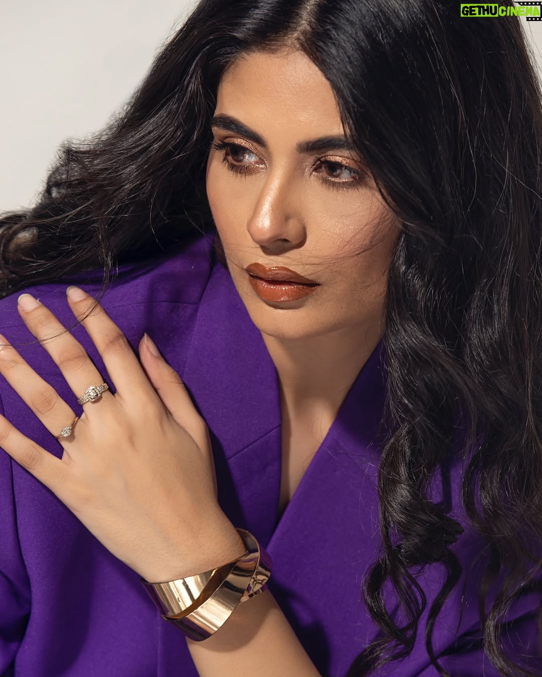 Madiha Iftikhar - 529 Likes - “Purple vibes and winter skies ❄️💜”
@nomilawrence
@hussain.piart
@zubairshah_zs
@ab.lakhani
#madihaiftikhar #shoot #dawnicon #purple #photography #insta #instagood #instalike #instagram #instafashion #fashionstyle #fashion #fashiondesigner #look #lookoftheday #fyp #fypシ #fypage