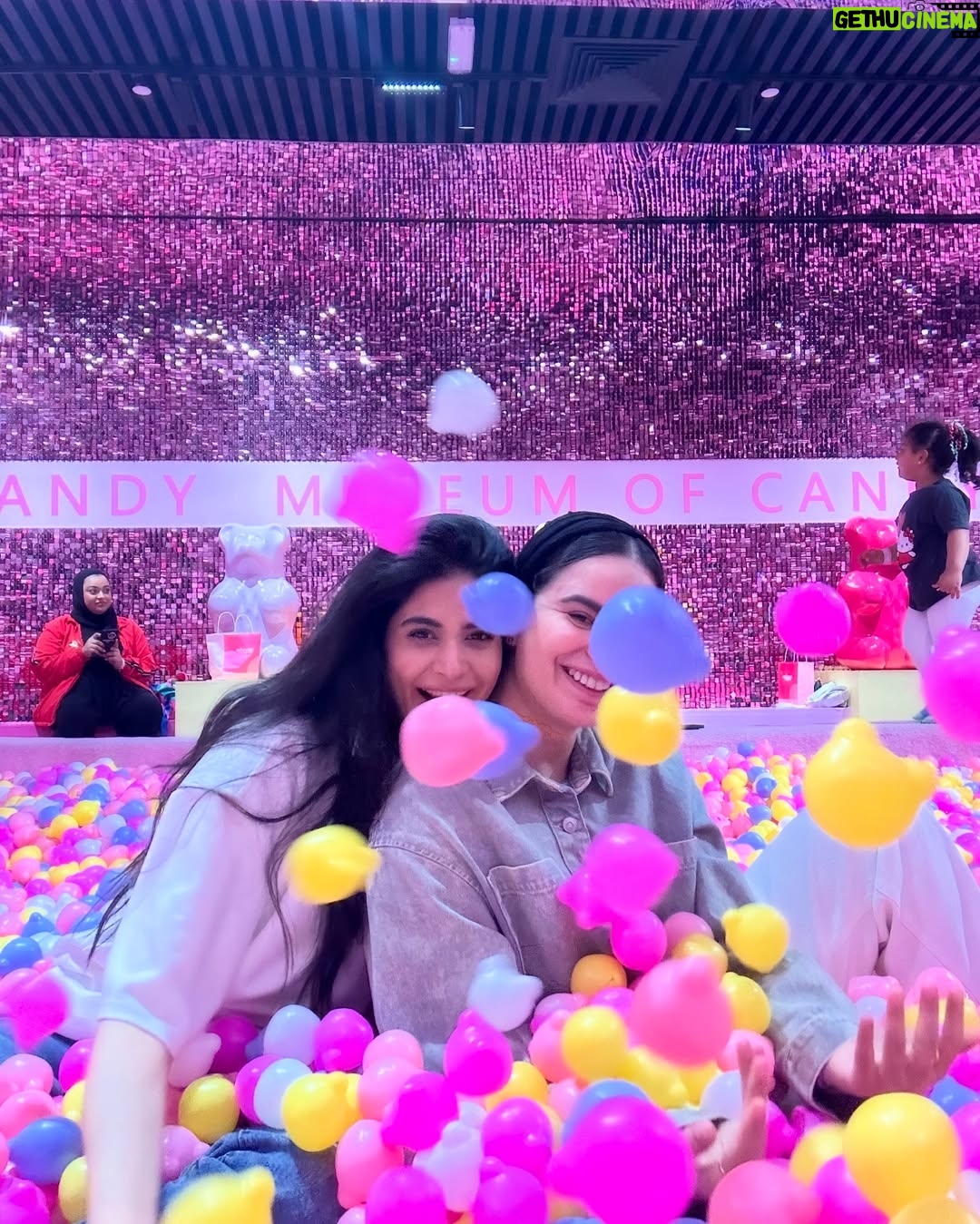 Madiha Iftikhar - 573 Likes - F.R.I.E.N.D.S 👯♂️👯♀️
@sarahsarfaraz
#madihaiftikhar #museumofcandy #friends #fun #insta #instagram #instapic #dailyvlog #lifestyle #friendshipgoals #travel #newspot