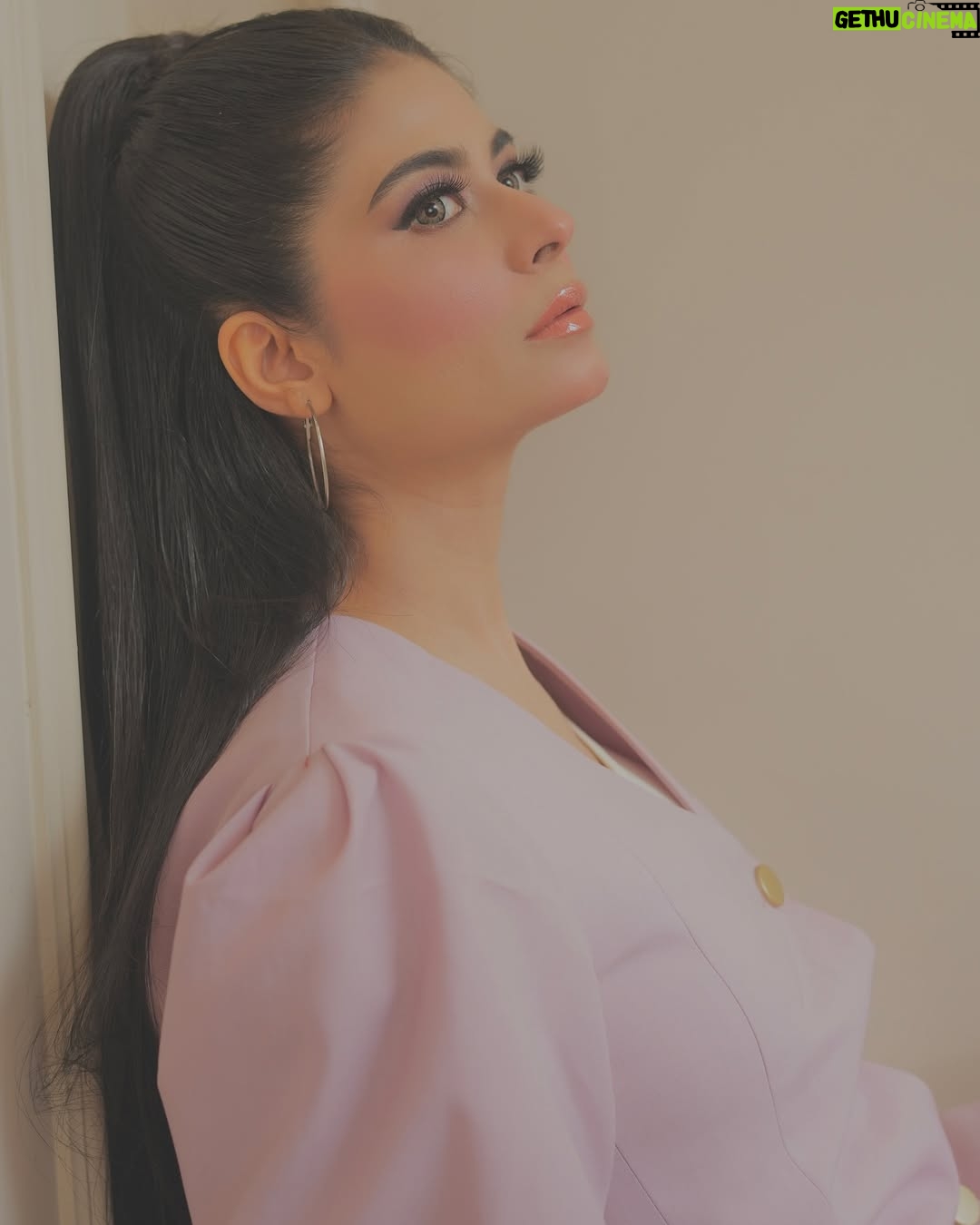 Madiha Iftikhar - 1.4K Likes - Living in a Barbie world, where dreams and style collide. 👛🎀
Makeover @furqanssalon
Wardrobe @zubairshah_zs
Photography @ahmedzaidee
Coordinator @umermushtaqofficial
#madihaiftikhar #shoot #magazine #glam #insta #instagood #ailook #barbie #lavender #instagood #instadaily #celebrity #actor