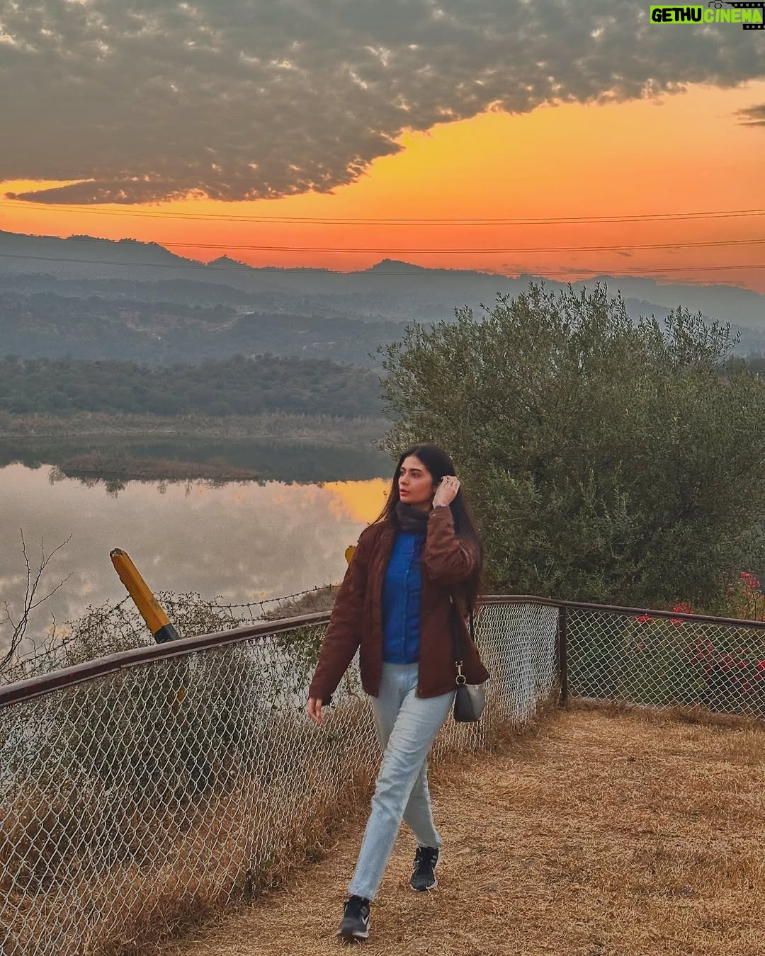 Madiha Iftikhar - 1.4K Likes - Beautiful captures at mangla park 👌
(Now I am free to upload the pictures from my mangla trip)
#madihaiftikhar #madiha #reels #picoftheday #pictures #family #time #unwind #relax #mangla #pakistan #mothernature