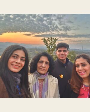 Madiha Iftikhar Instagram - Beautiful captures at mangla park 👌
(Now I am free to upload the pictures from my mangla trip)

#madihaiftikhar #madiha #reels #picoftheday #pictures #family #time #unwind #relax #mangla #pakistan #mothernature
