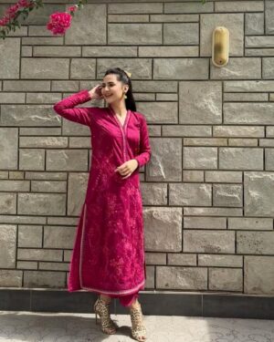 Madiha Imam Instagram - All ready in my @farahtalibaziz 🪭