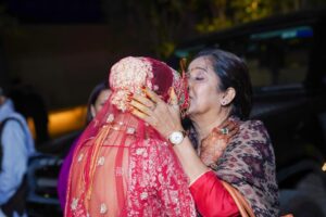 Maera Mishra Instagram - This is the moment when even the one made of steel loses all the strength! 
Toughest part!🥺
#vidai #bidaai #love #affection #family