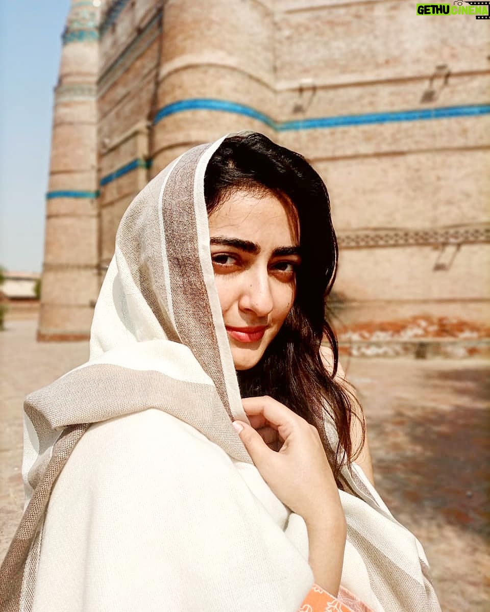 Maha Hasan - 14.7K Likes - Hi. It's not Friday but Sundays can be mubarak too, right? ☺️