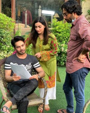 Maha Hasan Instagram - And with yesterday's episode of #nand, Hassan and Farwa's bittersweet relationship comes to an end. This is for all those (including me) who didn't want Farwa to go back to a relationship that had turned toxic. Yay. 💃🏻

Thanks to @zeeshan.zaidii again for being the pillar behind this move. (FOLLOW HIM FOR MORE NAND UPDATESS)

#arydigital #nand #endings