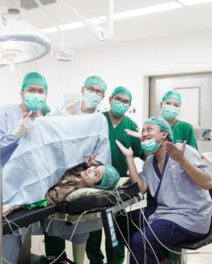 Mahalini Raharja Instagram - Bismillahirahmanirahim 

Telah lahir buah hati kami “Zairee Selina Quinlyn Kareema Febian” dengan selamat walafiat pada tanggal 15 februari 2025

Selamat datang little ⭐️
-
Semoga kelak menjadi anak yg berbakti, solehah, dan memberikan berkah untuk orang banyak ya nak .

Mohon doanya semuanya 🙏🙏🙏