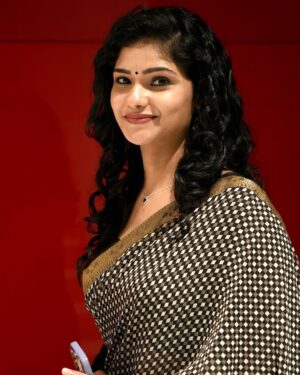 Maheswari Yayathiraj Instagram - ❤️🖤🤍