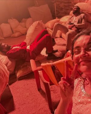 Mahima Nambiar Instagram - Aishu offscreen 👻
#photodump💕 #bromance