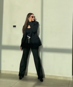 Maira Khan Instagram - 🖤