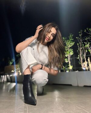 Maira Khan Instagram - 💭