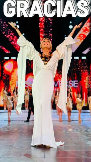 Maite Delgado Instagram - Una noche mágica … Y mucho que agradecer.

A Dios primero. A ustedes que son los mejores y siguen dándome un espacio en su corazón ♥️ 

A @venevision @missvenezuela @cisnerosmedia @jonathanblum por este nuevo regalo. A todo mi equipo técnico y de producción por cada abrazo back stage y por el cariño y apoyo de siempre. A mi productor General @elcelta10 , mi director @douglasquintana82 @brianureafajardo @dayancoronadotv @misscaipiruva TODO el equipo 👏👏👏👏 Son los mejores.

Gracias @joseandrespadron por ser el compañero perfecto.

@managerluisbascaran La Luz  que ilumina mi camino.

@franklinsalomon  Más que amigo… Hermano.

@angelsanchezusa @nayibewarchausky lujo y perfección 

@byefrainmogollon Modernidad y Volumen

@robinmoralesccs El gran  debut 

A mi gran  y maravilloso equipo 👏👏👏👏👏👏

@calzadoezio
@sazzing
@sarkiffsalomon 
@angelica7fer 
@bygabrielboada 
@juanjoalonso 
@drjorgedaleon 
@spamanoslatrinidad 

A todos mis gracias eternas ! GRACIAS