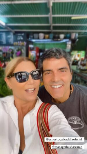 Maite Delgado Instagram - Encuentro delicioso en Caracas comprando matas de Navidad  con este bombón a quien amoooo!!!

Mi querido @ernestocalzadillaoficial estrena este 29 de nov en @trasnochocult junto a la querida @astridherrera84 la obra original de Mariela Romero El Vendedor!!!! Dirigidos por @tulliocavalli ♥️

No te la puedes perder 👏👏👏👏👏👏👏👏👏