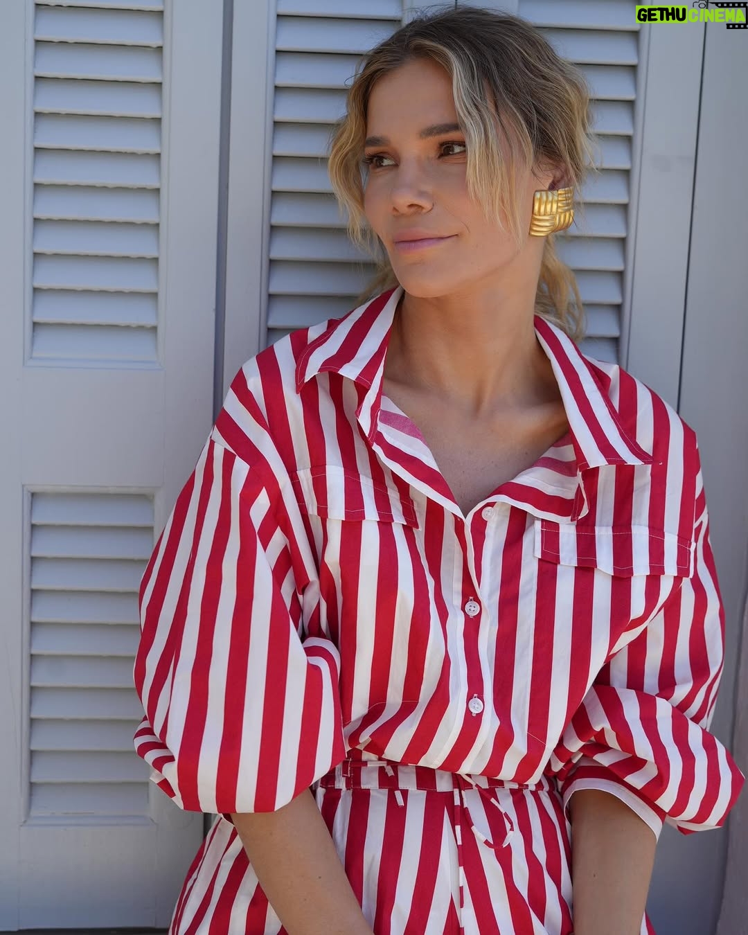 Maja Bohosiewicz - 6.9K Likes - Z cyklu:
Ja w idealnym makijażu i outficie idąca namówić kilka osób żeby zobaczyli jak są zdradzani przez swoich partnerów 🤓
Stylizacje @magdalenasekrecka
Muah: @corinnemakeup