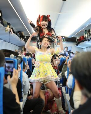 Maki Itoh Instagram - 🚄