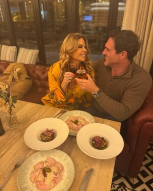 Makoke Instagram - Disfrutando de Pre-San Valentín en un italiano muy romántico 🤍@lazzarela_restaurante