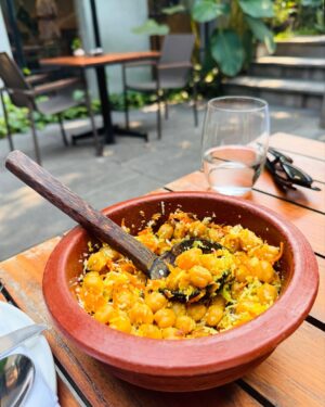 Malavika Mohanan Instagram - The island life.
The salty air.
The yummiest fish curry and rice. (Oh, and papadam.)
The lushest of greens.
The warmest smiles.
Friends that feel like home. 
Hugs that linger a moment longer. 
The best home away from home a girl can ask for 💫

Kochi ♥️
