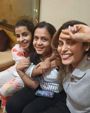 Manimegalai Instagram - From #CookuWithComali3 to today, our bond has only grown stronger❤️ Grateful for the laughter, memories and fun times!

#ShrutikaArjun #friendsforever #goodtimes #bestmemories