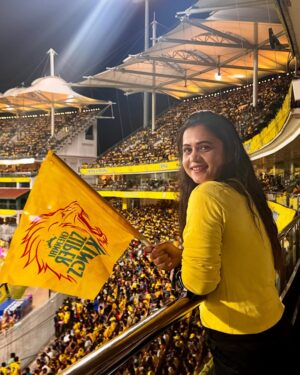 Manimegalai Instagram - CSK 💛💛💛 Chepauk Stadium Vibes 🫶
Match time 🕺

#chennaisuperkings💛 #csk #ipl #dhoni #yellove
