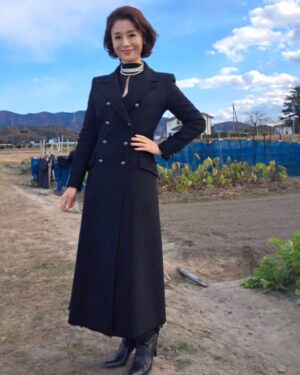 Mao Daichi Instagram - 明日の
🌹最高のオバハン中島ハルコ🌹は
私の師匠きく江ちゃんが亡くなり、
きく江ちゃん宅にお線香をあげに行ったら
なんと言うことか、
遺産相続できく江ちゃんの甥と姪が骨肉の争い！！
呆れたわよ😤
勿論、バッサバッサと斬ってやったわ‼️

それから、きく江ちゃんが残した謎解き……☺️
これがまた面白いのよ〜＾＾＾＾
流石！私の師匠🤍
私達流のやり方で供養をさせてもらったわ(^_^)🙏
ま、とにかく観てみて📺

#最高のオバハン中島ハルコ 🌹
#最高のオバハン #中島ハルコ #MIB
#オトナの土ドラ 📺
#東海テレビ #フジテレビ系列
#毎週土曜夜11時40分
#第9話 #3月1日
#原作 #林真理子 #脚本 #西荻弓絵
#合田雅吏
#蕨野友也
#大地真央
#MAODAICHI