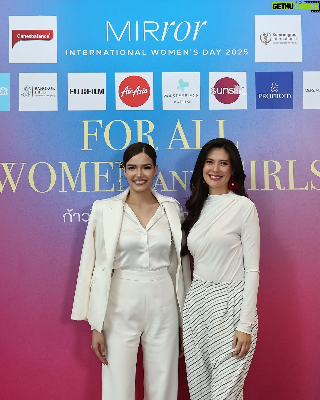 Maria Lynn Ehren - 3 Likes - Mindset does matter! When youāre clear on your values and your vision for a better tomorrow, the steps you need to take today become so much clearer.
Kicking off #WomensDay in Bangkok with a lovely reunion and an inspiring sessions.
Thank you for having me ka.
Lovely set from @veladebangkok
HairMakeup @katai_makeup āØ
#MirrorThailand
#MirrorIWD2025 #ForAllWomenandGirls #InternationalWomensDay
#ąø§ąø±ąøąøŖąøąø£ąøµąøŖąø²ąøąø„
