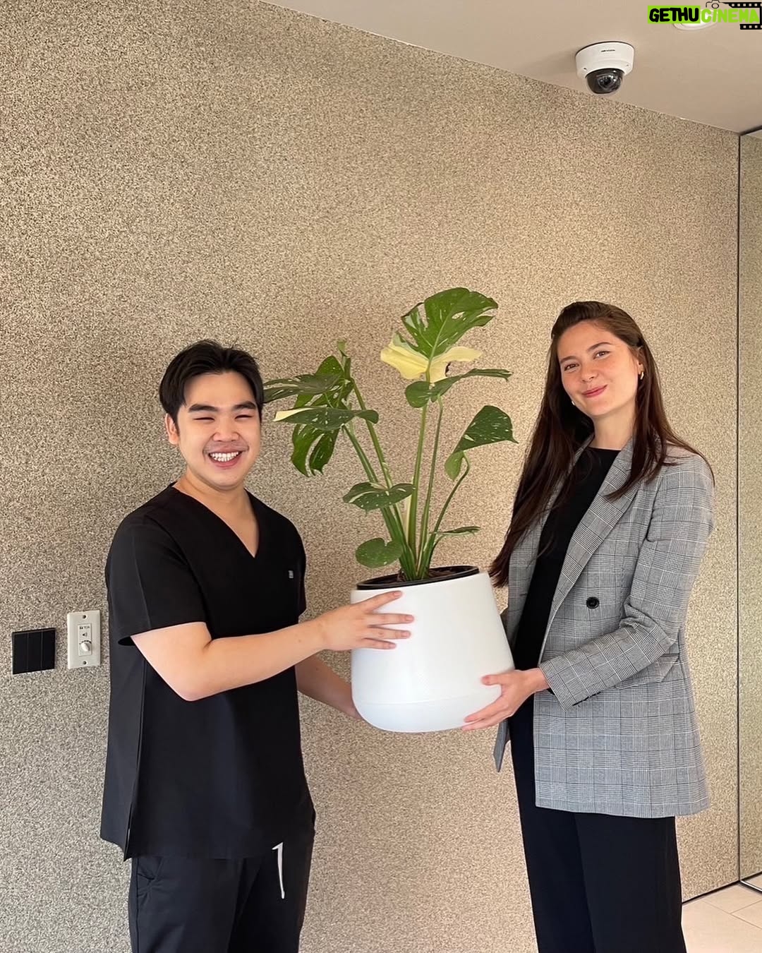 Maria Lynn Ehren - 3 Likes - Feeling so lucky to be part of the Dsk family! A special shoutout to the Dsk team for this plant exchange weāve got going on. It has been such a fun and fresh way to connect š
What I love most about Dsk is their approach to beauty. Itās never about pushing unnecessary procedures, instead, itās about customized care by experts.
To anyone reading this, youāre already beautiful š Do what you must to make you happy. If you need consultations, I can highly recommend the doctors at DSK.