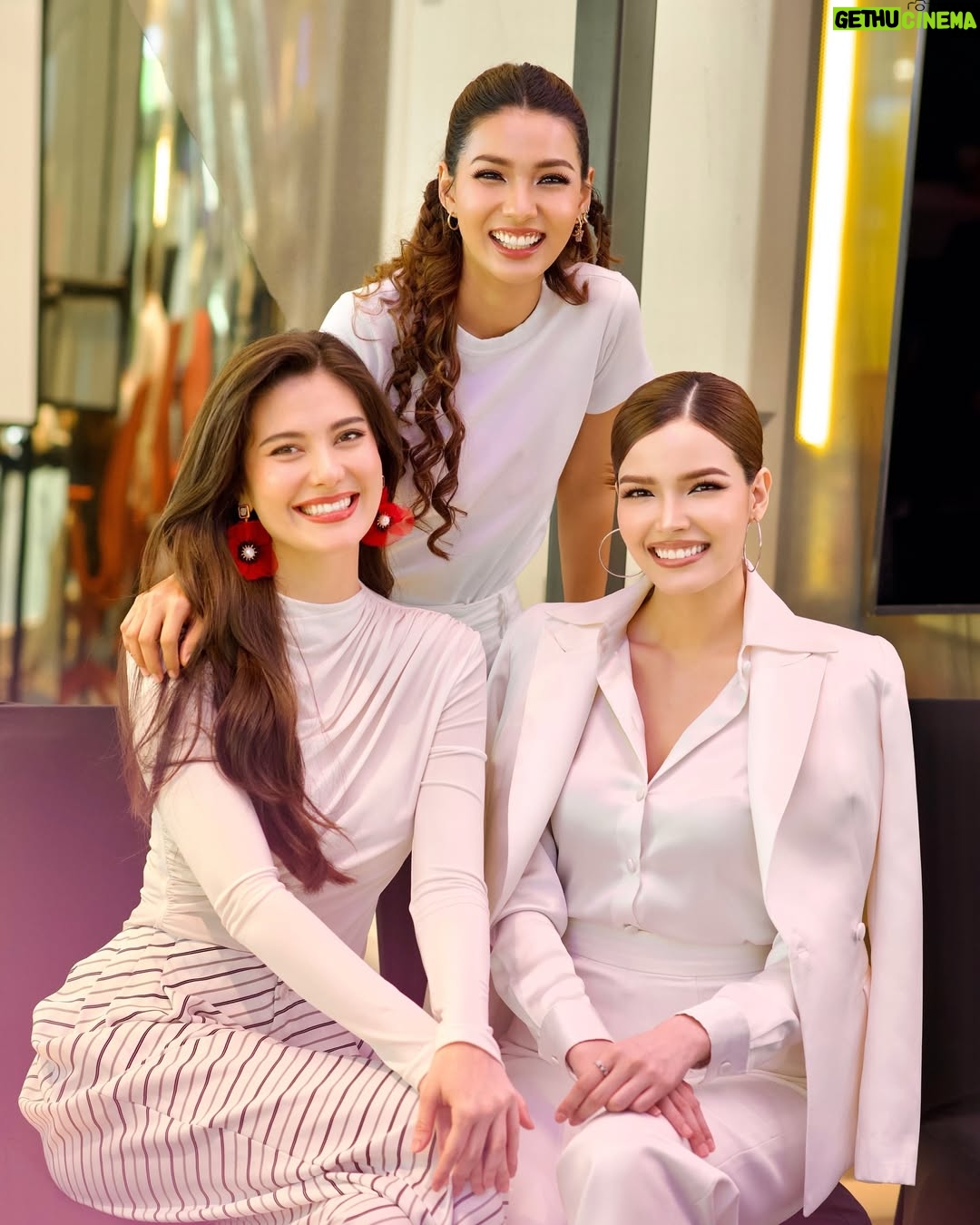Maria Lynn Ehren - 3 Likes - Mindset does matter! When youāre clear on your values and your vision for a better tomorrow, the steps you need to take today become so much clearer.
Kicking off #WomensDay in Bangkok with a lovely reunion and an inspiring sessions.
Thank you for having me ka.
Lovely set from @veladebangkok
HairMakeup @katai_makeup āØ
#MirrorThailand
#MirrorIWD2025 #ForAllWomenandGirls #InternationalWomensDay
#ąø§ąø±ąøąøŖąøąø£ąøµąøŖąø²ąøąø„