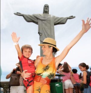 Mariana Gross Instagram - Quem é carioca levanta a mão! Quem ama, torce e faz de tudo pelo Rio, levanta a mão! Parabéns , minha cidade! Vamos em frente! #Rio #460anos ❤️🙏